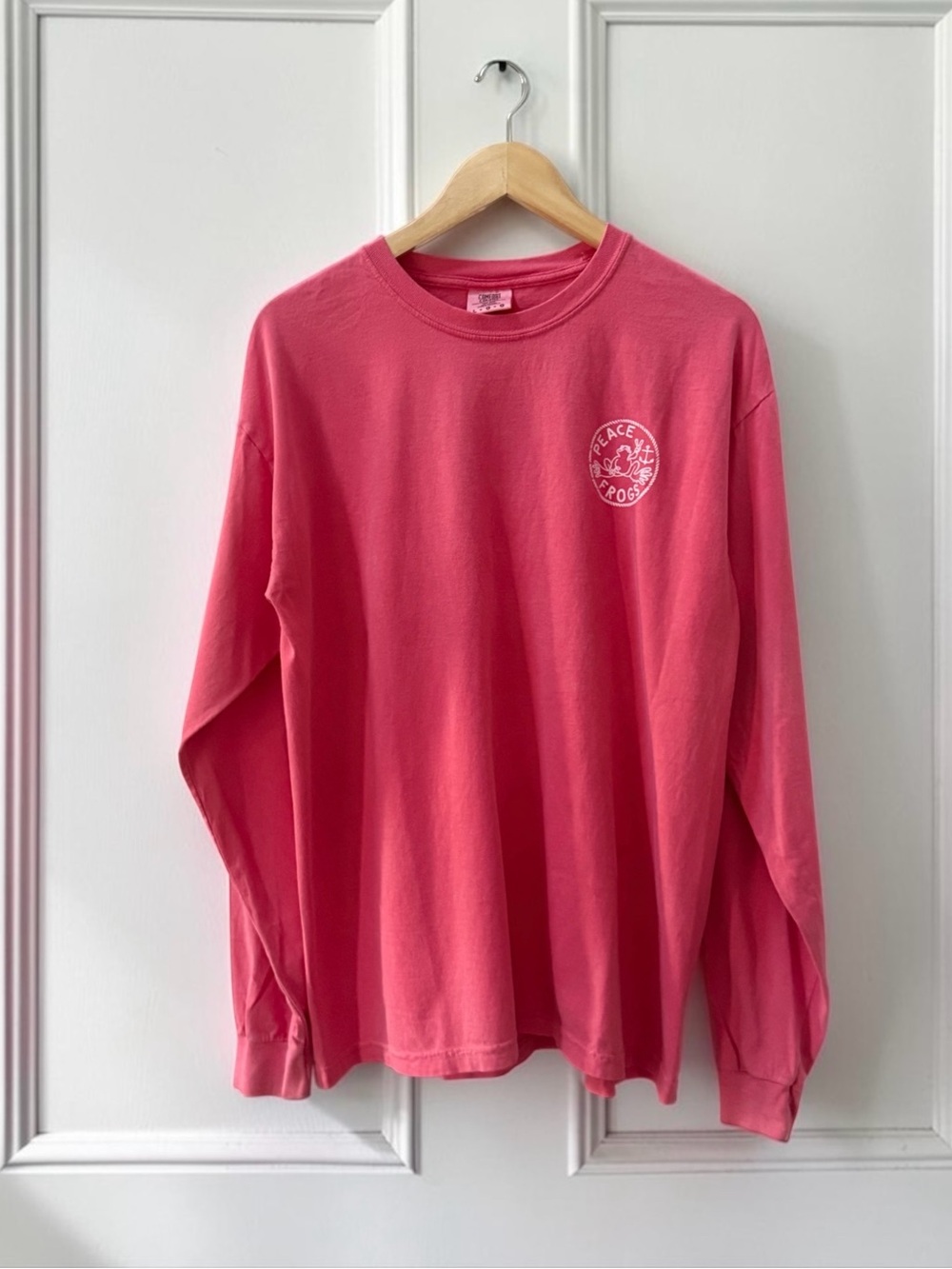 Peace Frogs Long-Sleeve Coral Pink Graphic Tee! Large!